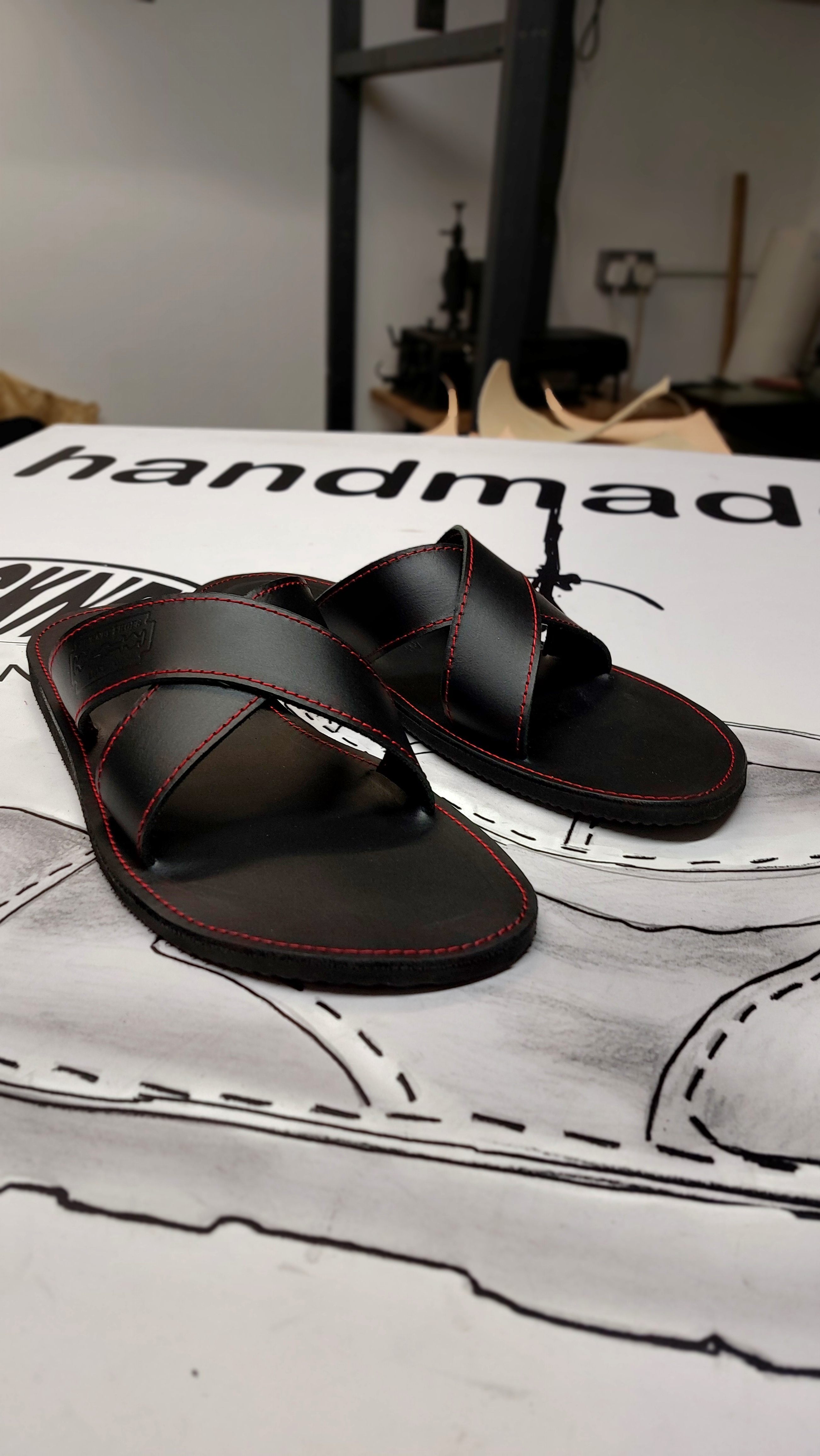 Criss cross sandals black RS